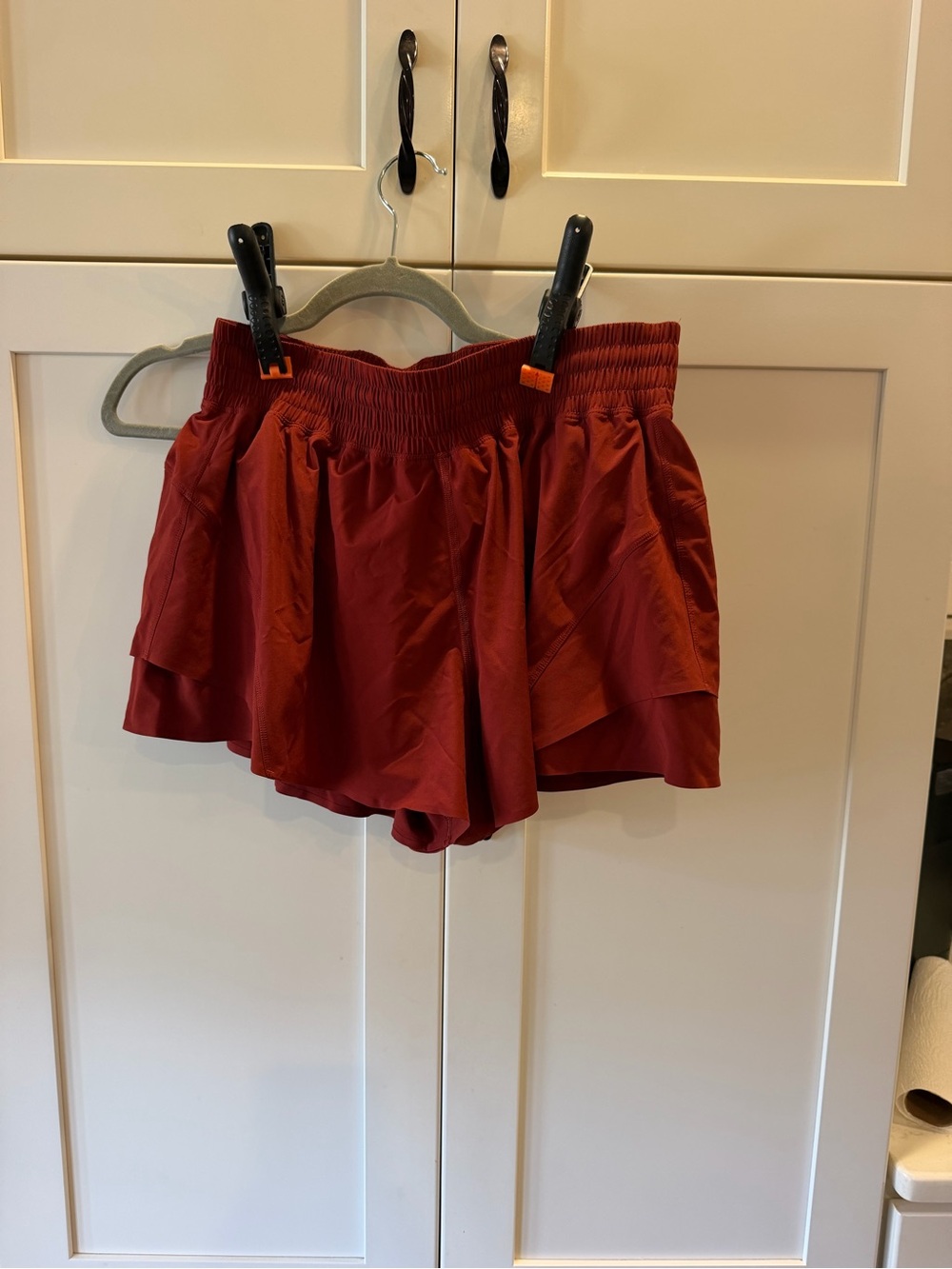 Lululemon shake it out 3”. New without tags
